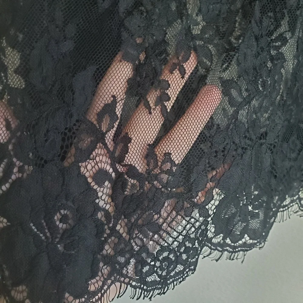 Bl-nk London Mileena Lace Top size S NWT